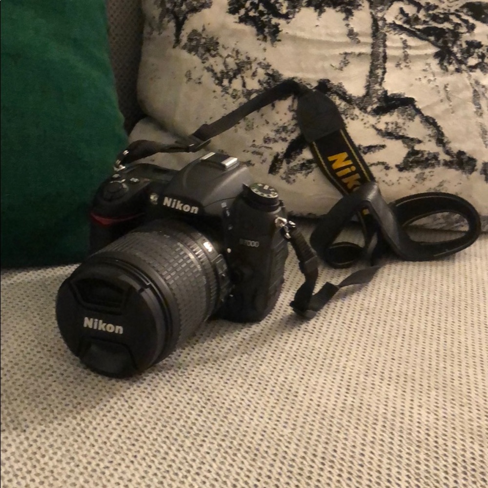 NIKON D7000 Camera
